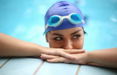 10 Silicone Swim Caps That Actually Fit Long Hair